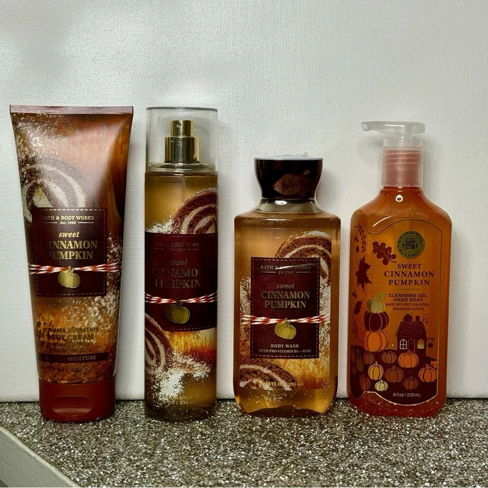 Bath & Body Works Sweet Cinnamon Pumpkin Body Care Gift Set NWT - Picture 3 of 5